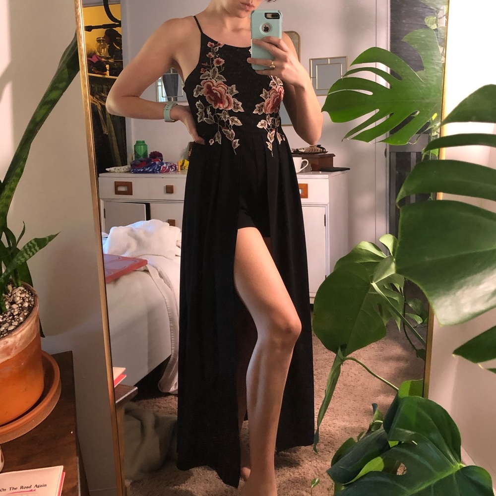 Francesca’s Maxi dress romper black floral